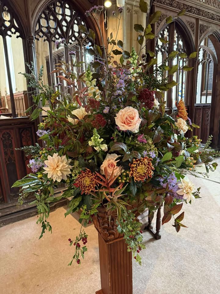 Personal grave flowers service