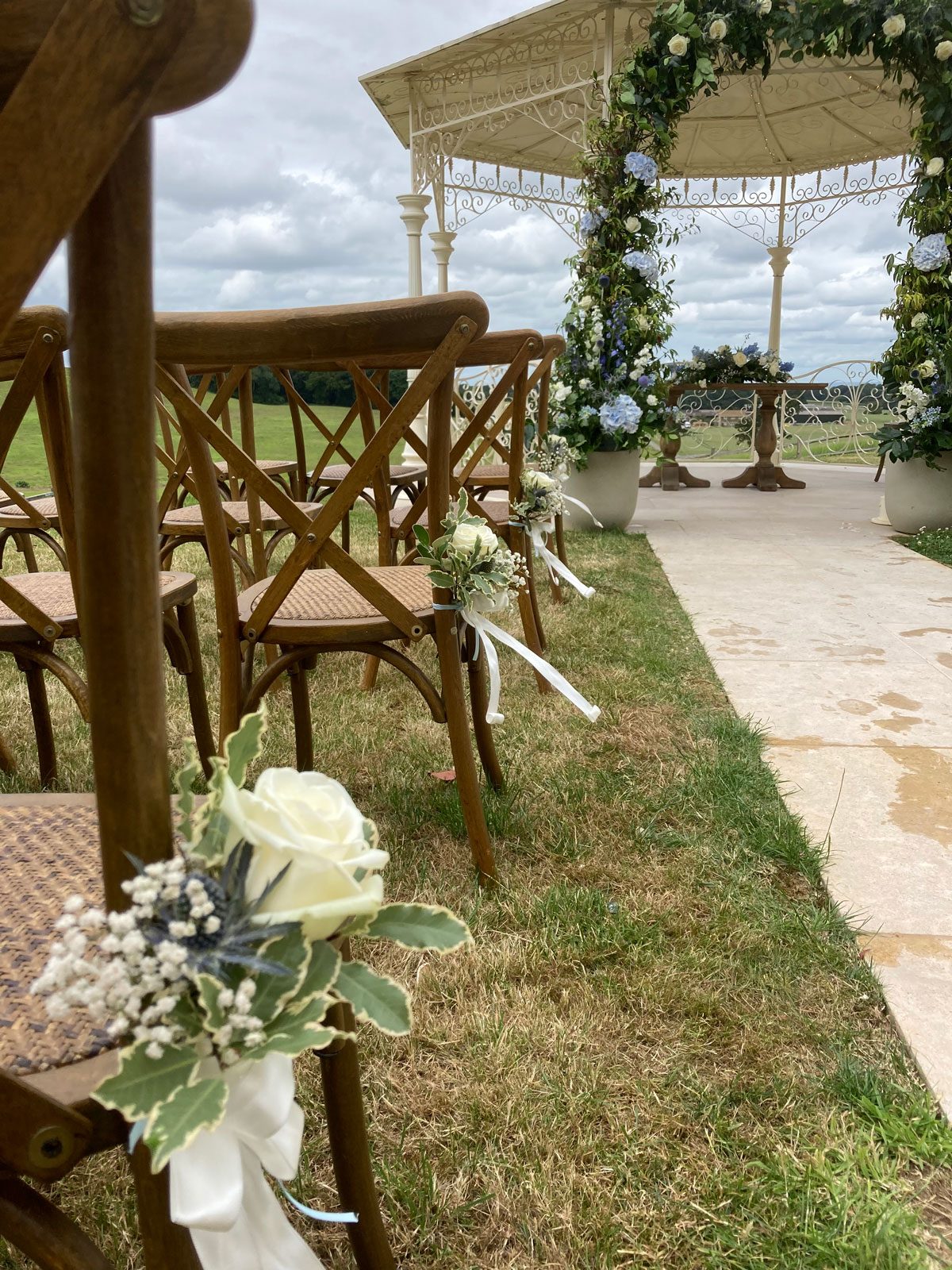 Wedding flowers by Cottage Flowers for Natalia & Karsten