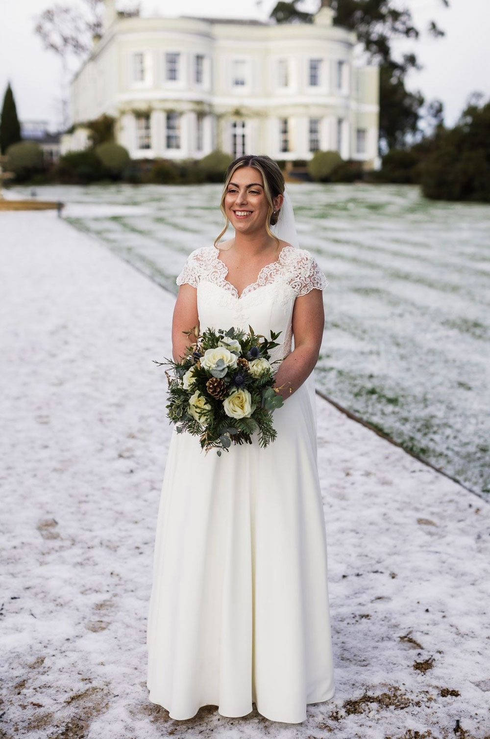 Wedding flowers by Cottage Flowers for Samantha & Andrew